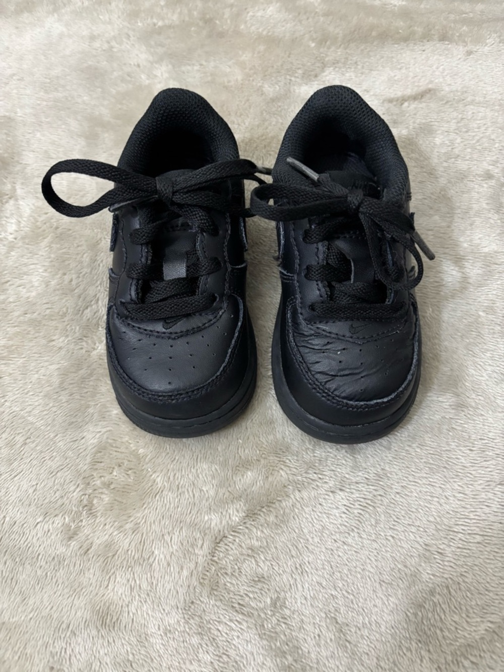 Nike Kids Black Low-Top Sneakers